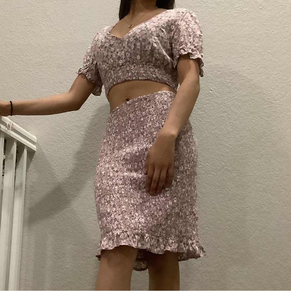 Mimi Chica Dusty Pink Floral V-Neck Crop Top & Skirt 2pc Set Jr Women's Large
